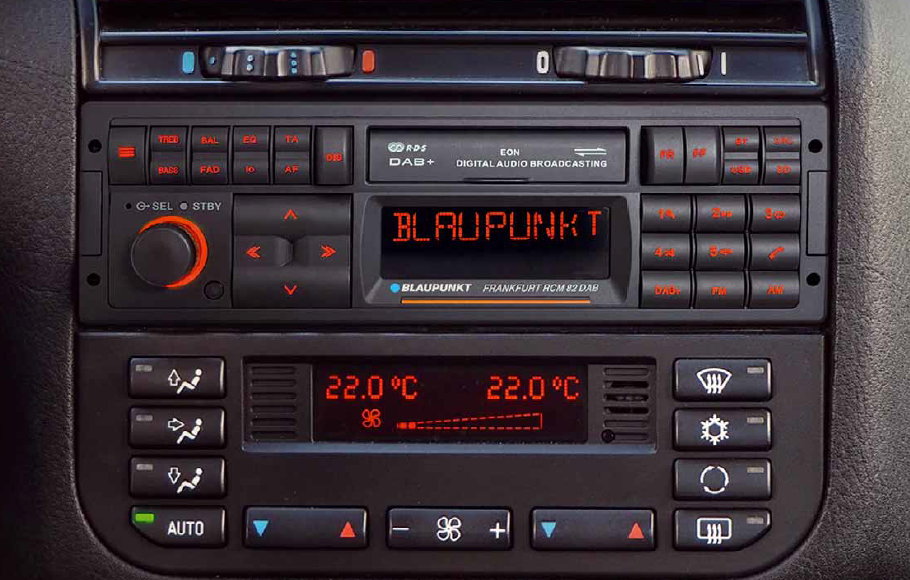 Blaupunkt FRANKFURT RCM82 DAB - Youngtimer Radio