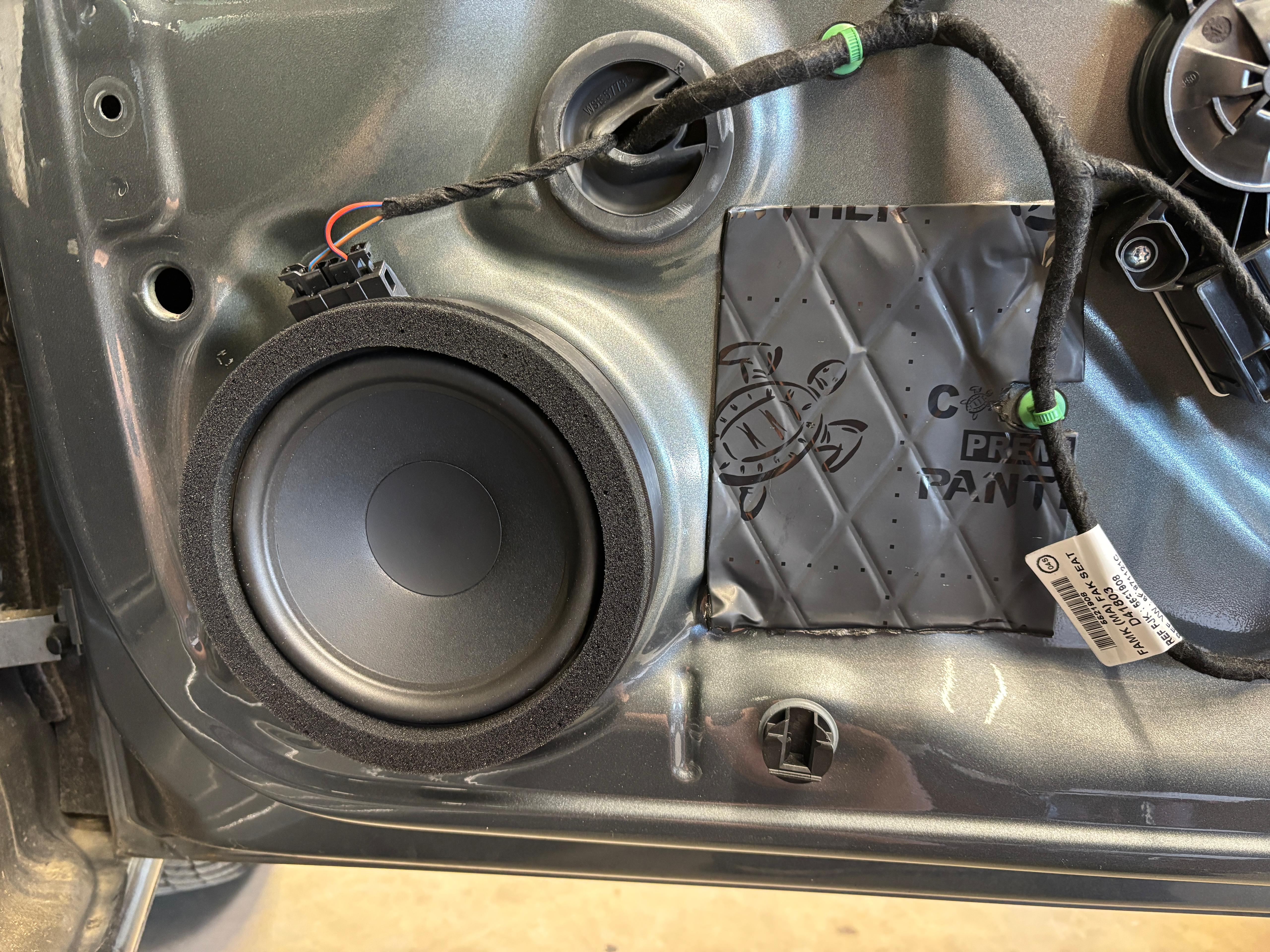 Audison_Voce_AV_6S_Seat_Ibiza