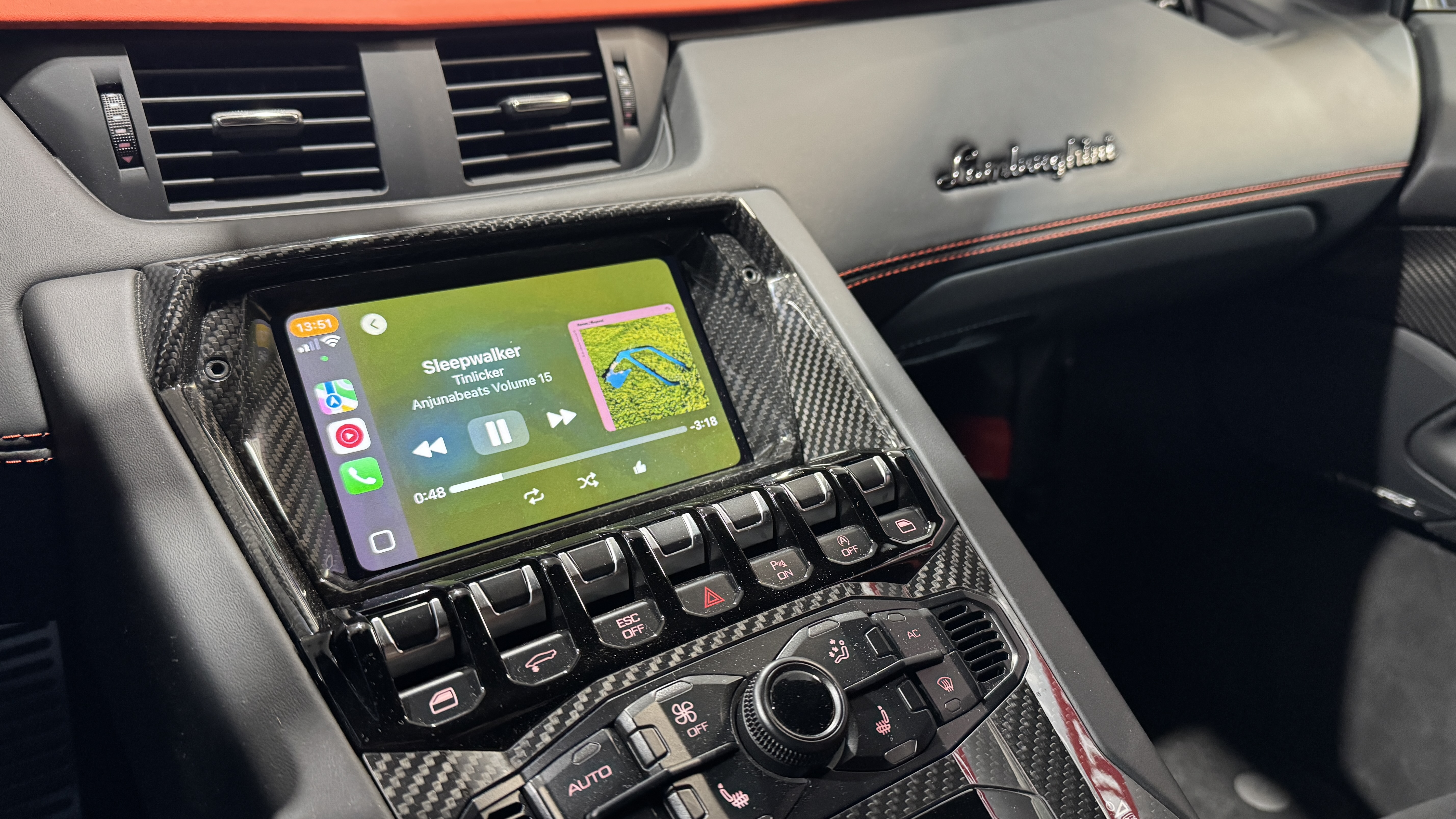 Lamborghini_Aventador_Sensonum_Radio