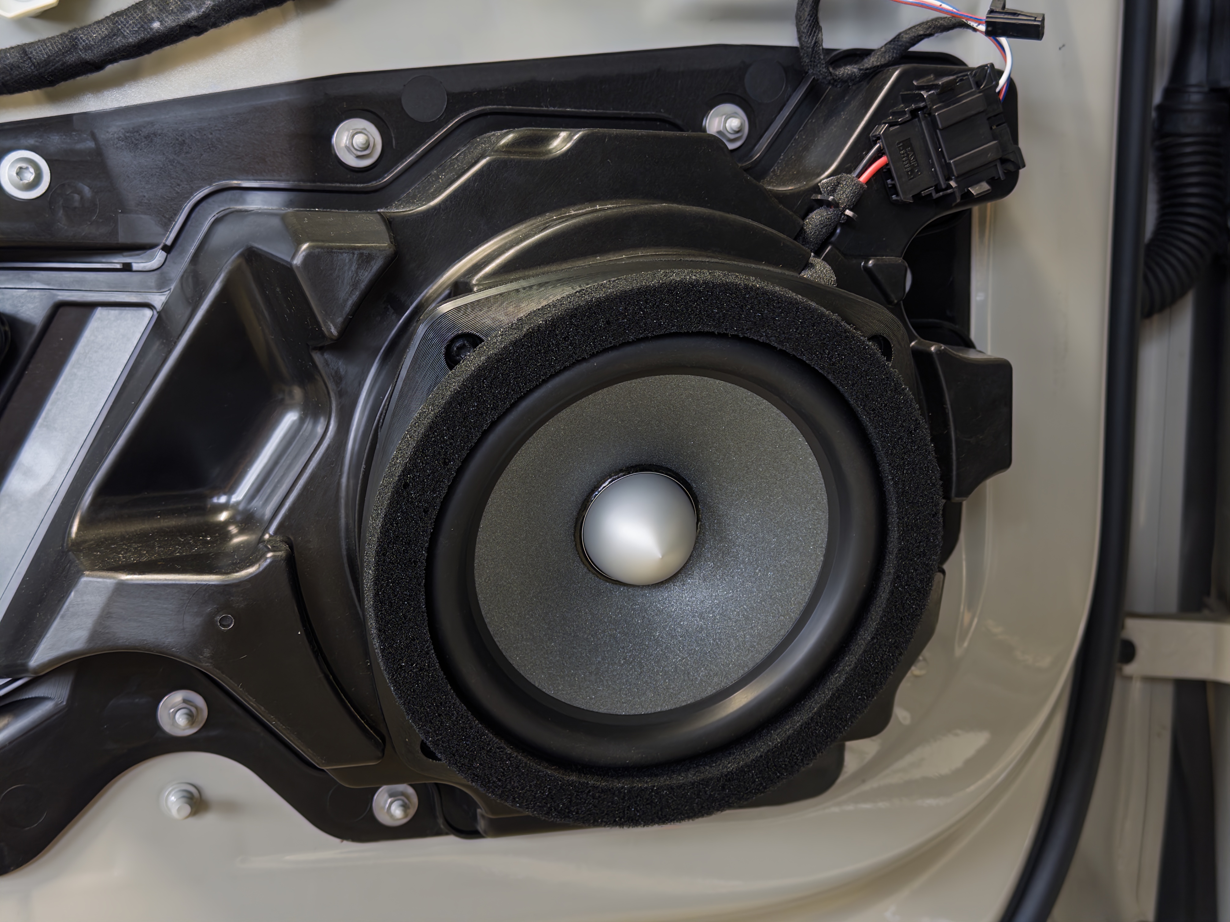 Compose_i5_Tieftoener_Audi_Q8