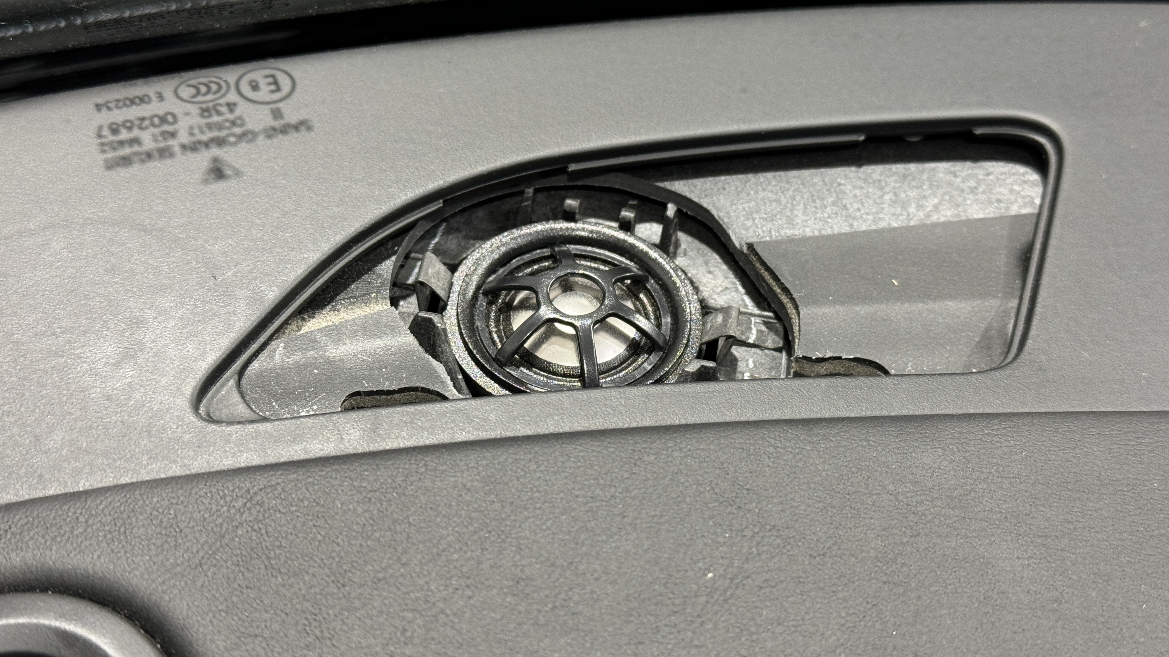 Hochtonlautsprecher_Helix_i3_Porsche_997_ask