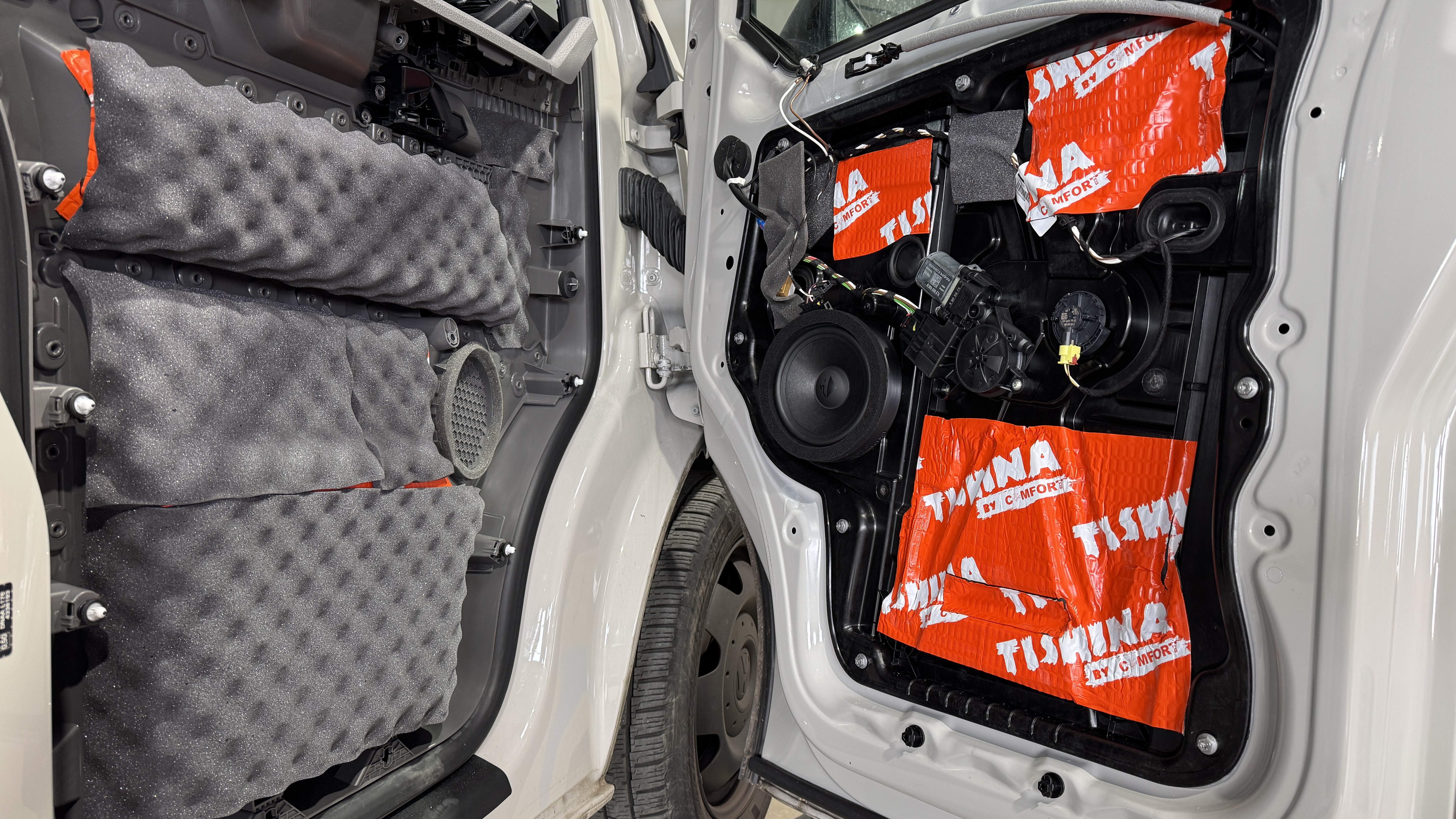 Tuerdaemmung_i7_Tieftoener_VW_T61