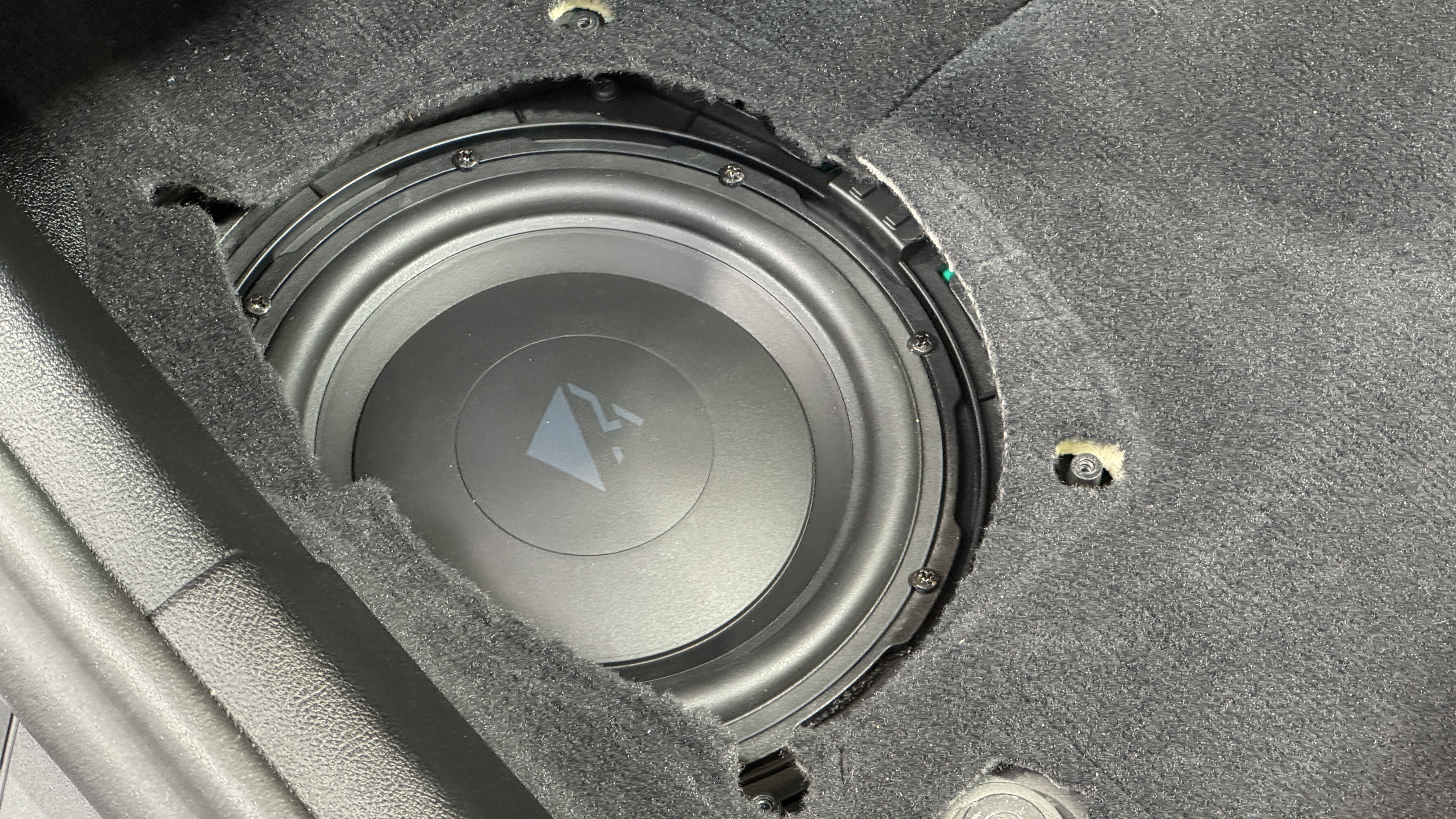 Compose_i5_Subwoofer_BMW_G31