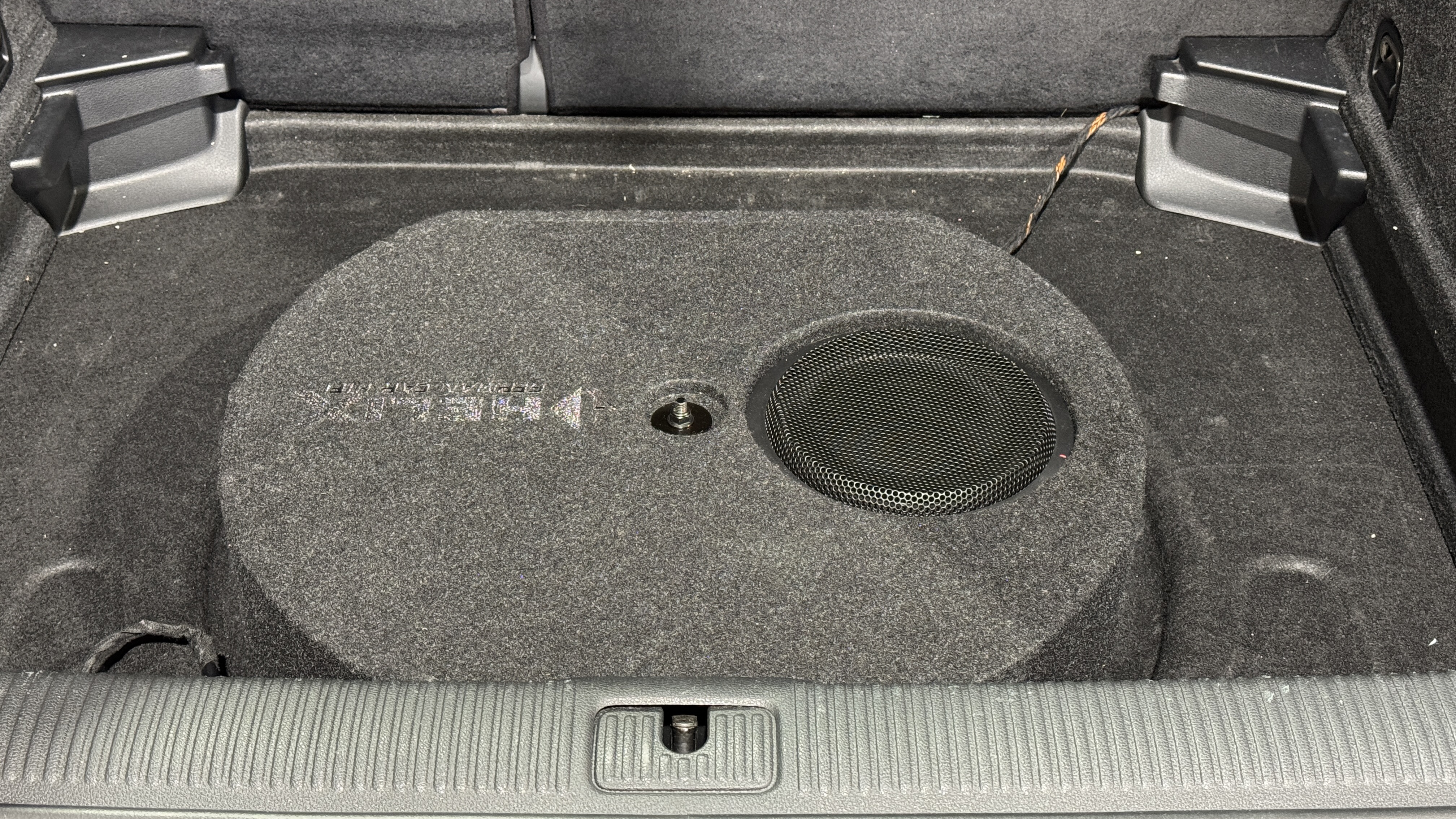 Helix_Subwoofer_Reserverad_Audi_A3_8Y