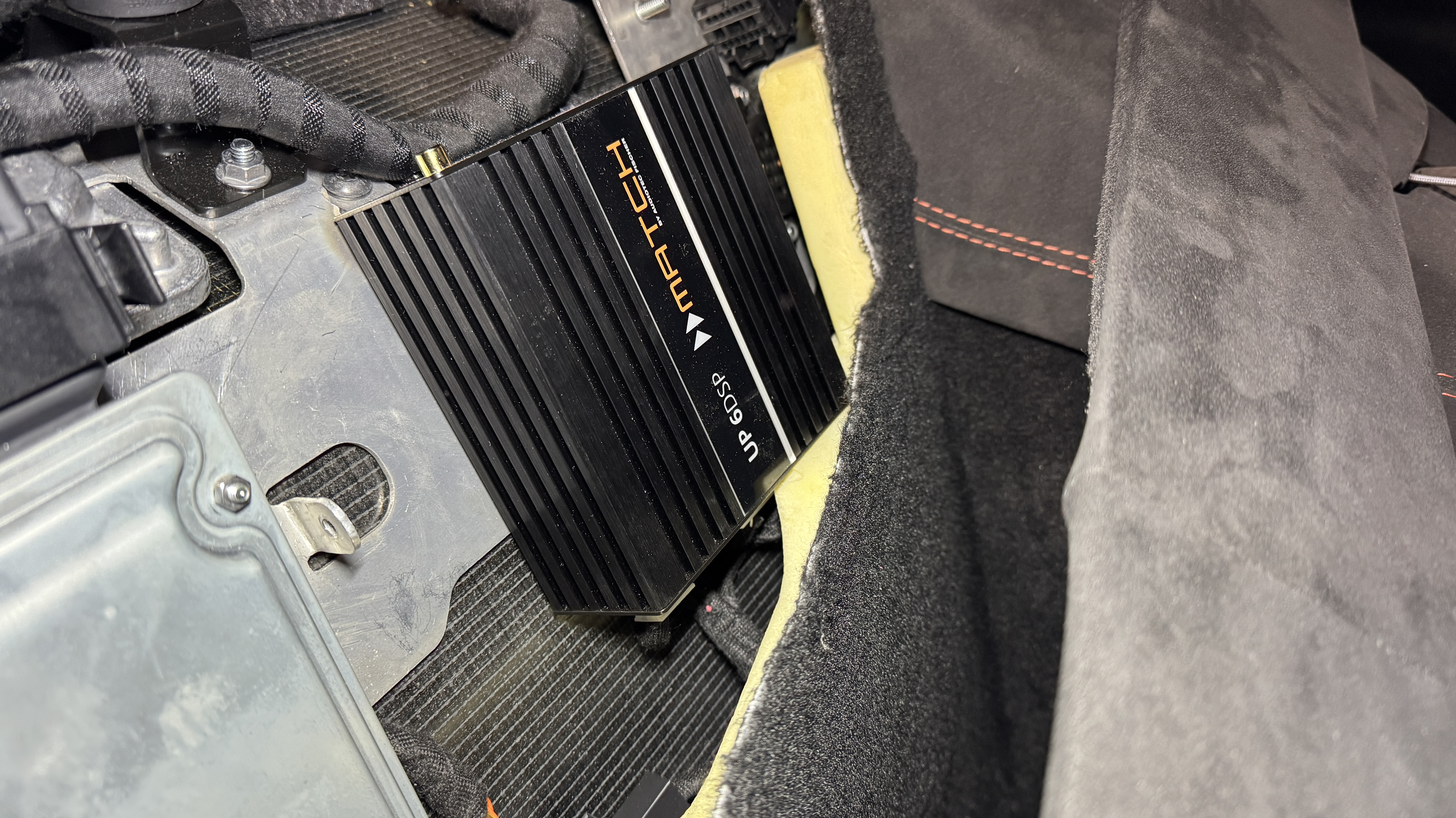 Lamborghini_Sensonum_DSP_Endstufe