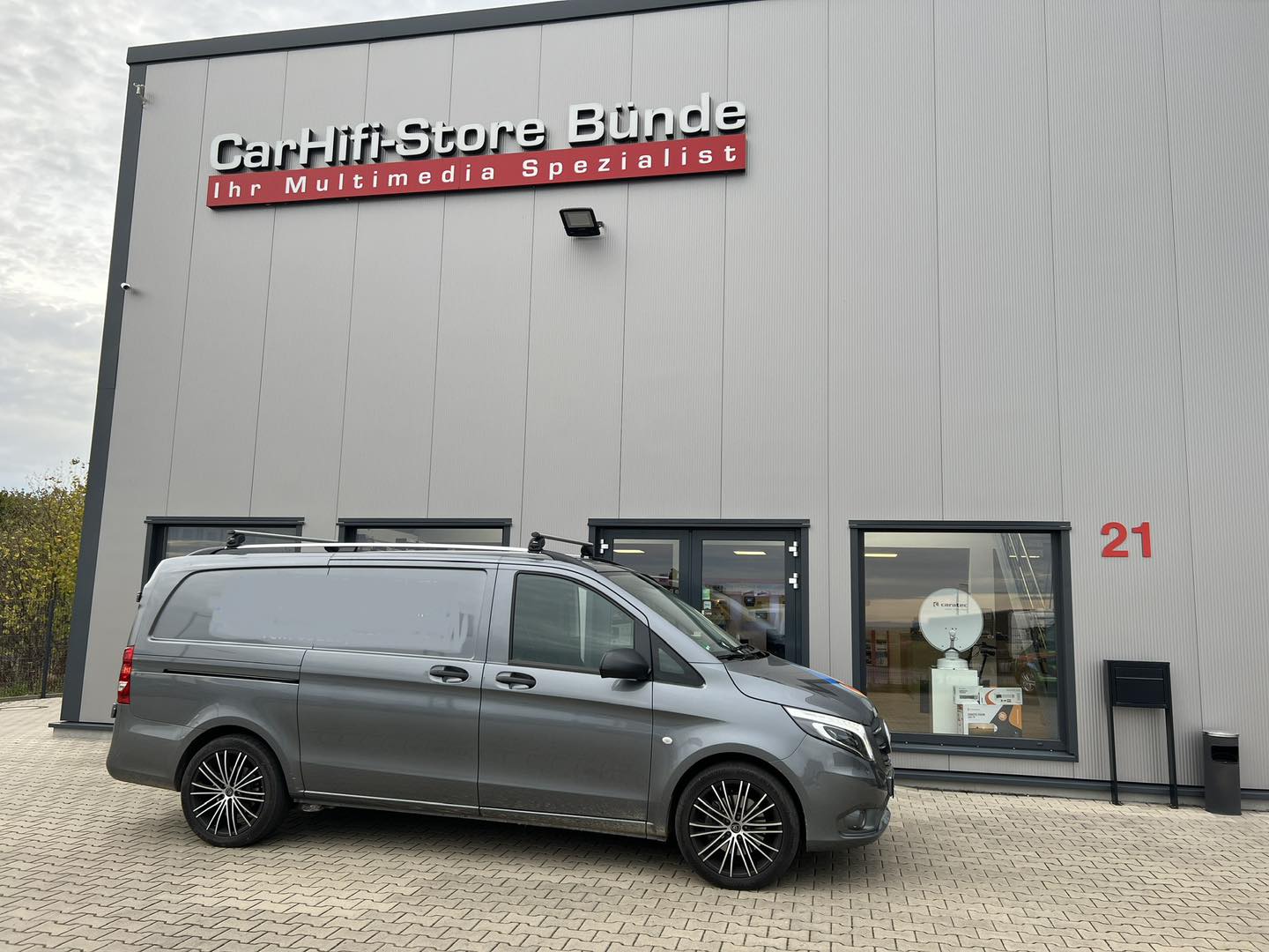 Soundsystem, Radio, Rückfahrkamera und Lautsprecher im Mercedes Vito Typ 447