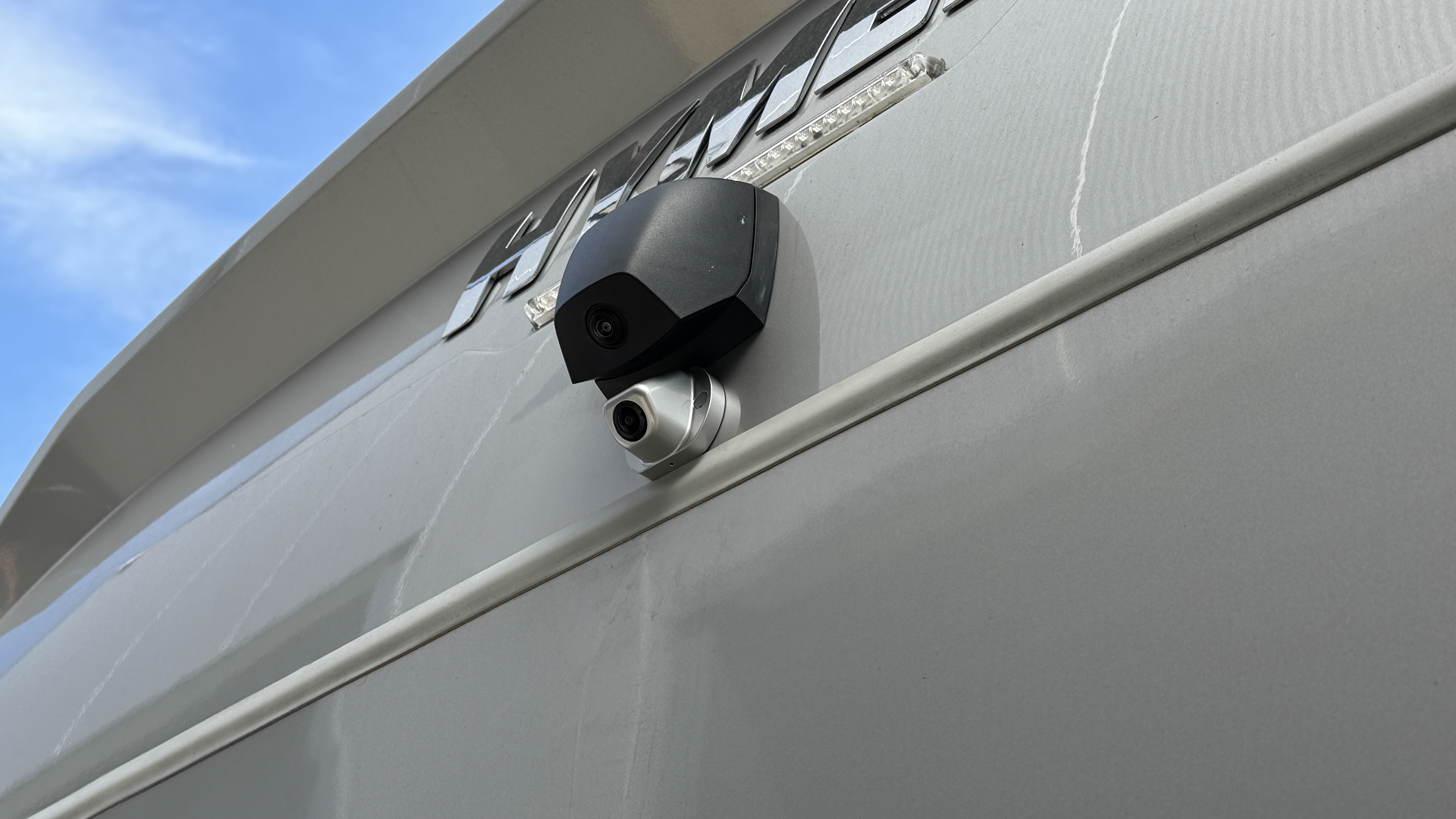 Doppel_Kamera_hinten_Hymer_MLT