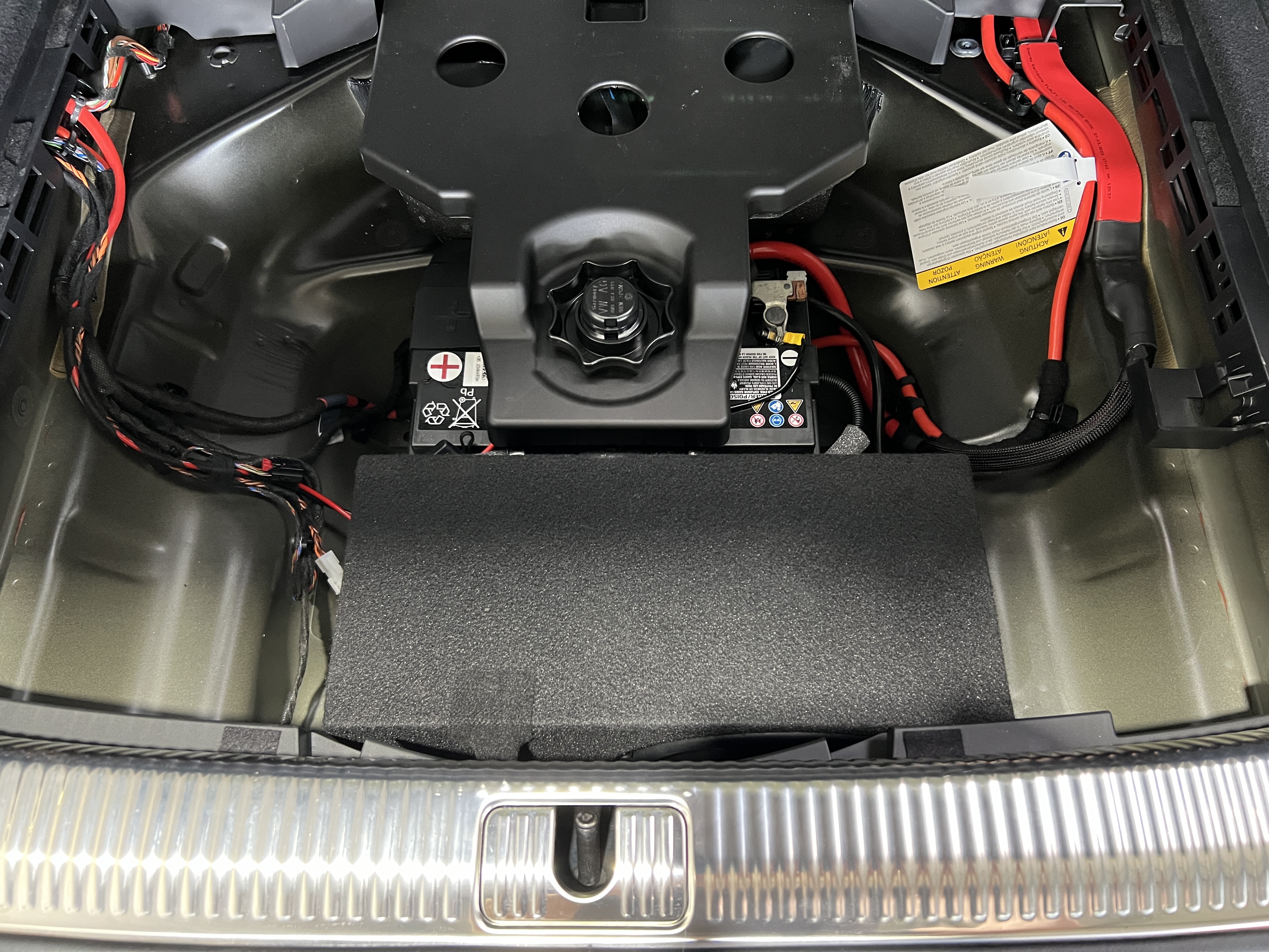 Subwoofer_Kofferraum_Audi_A4