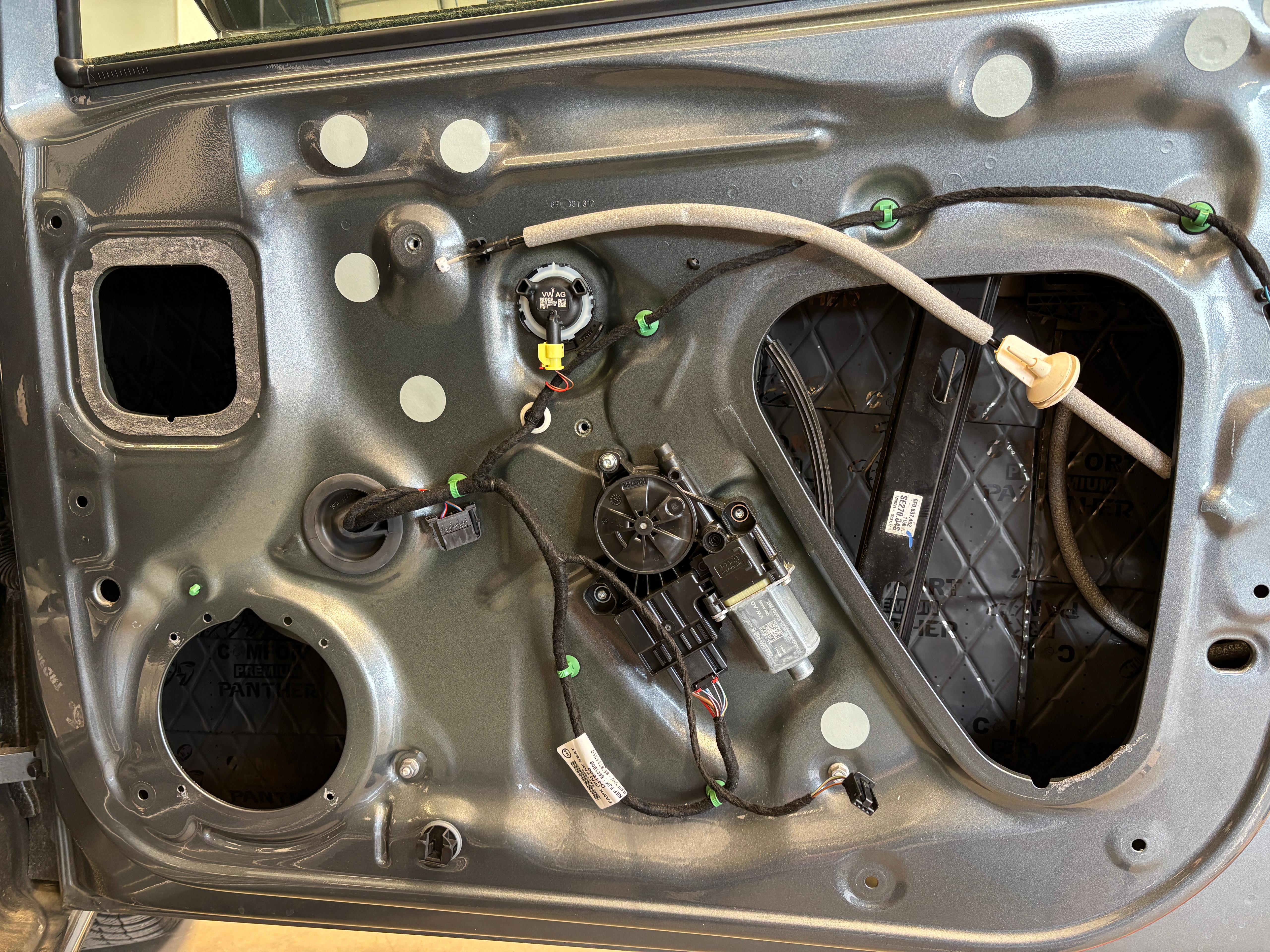 Comfort_Mat_Panther_Tueraussenblech_Seat_Ibiza