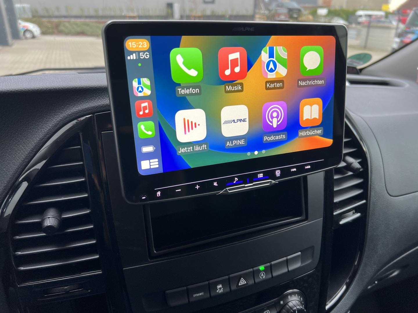 Alpine 905D CarPlay Vito 447