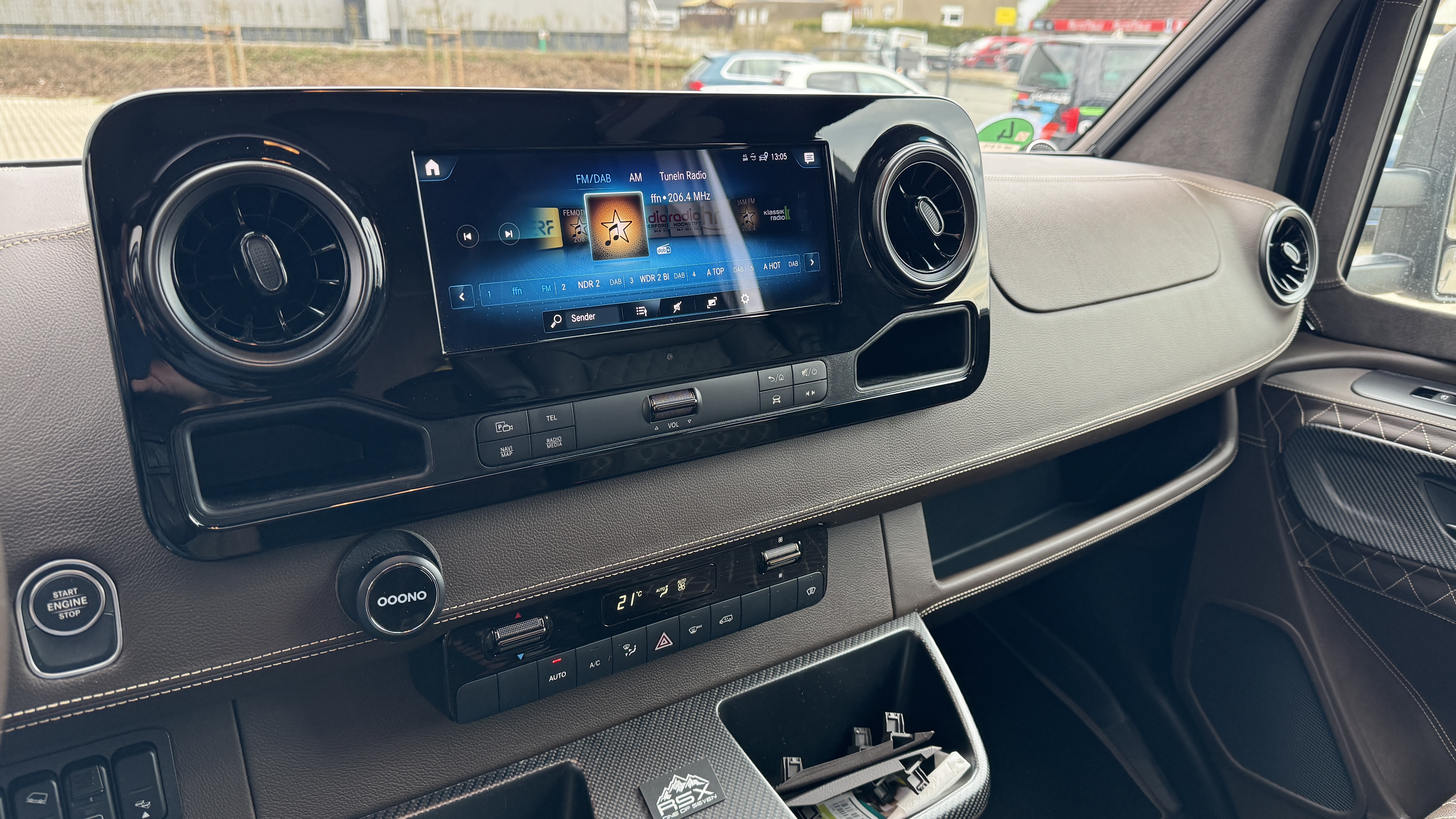 mbux_soundsystem_mercedes_sprinter_907