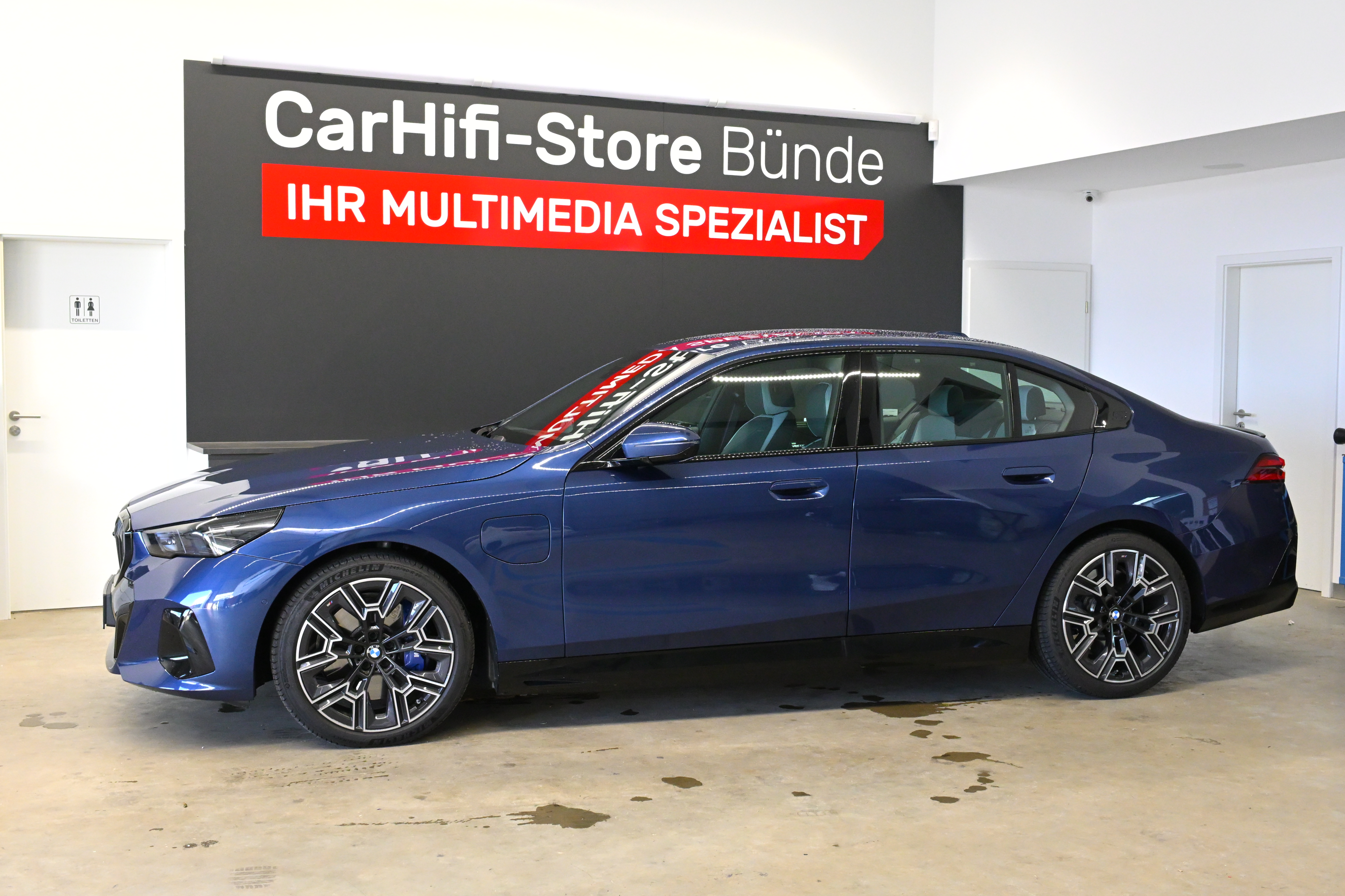 BMW 5er G60 PHEV Bowers & Wilkins soundULTIMATE